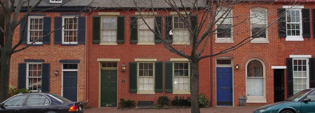 Attached rowhouses made of brick with zero step entries